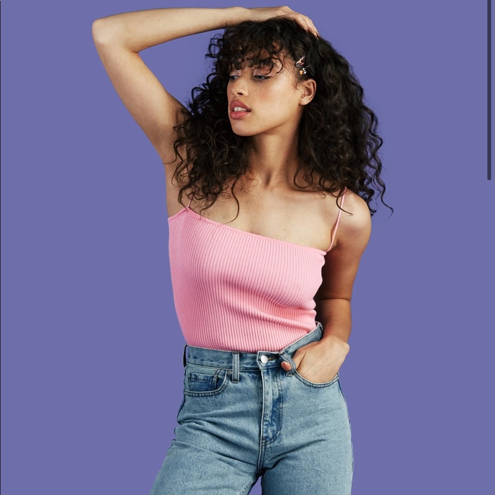 UNIF TOP